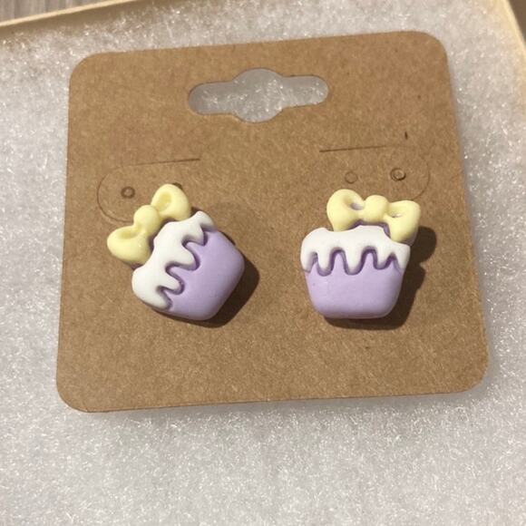Mickey Mouse Purple Cupcake Earrings.  NWOT! - Picture 1 of 3